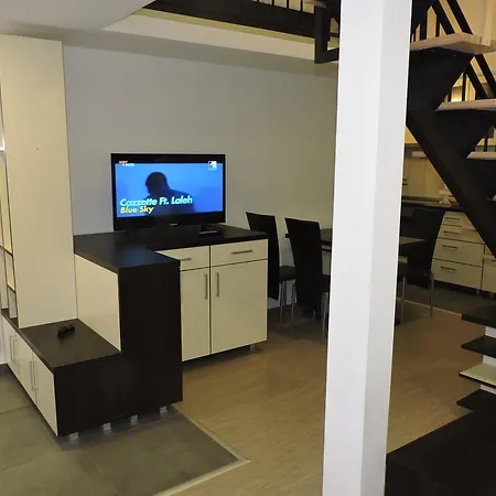 Twofloor Plopilor Apartmán *