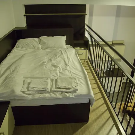 Twofloor Plopilor Apartman